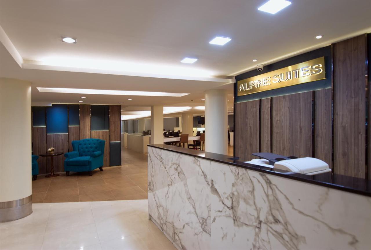 Grand Alpine Hotel Bangkok Exterior foto
