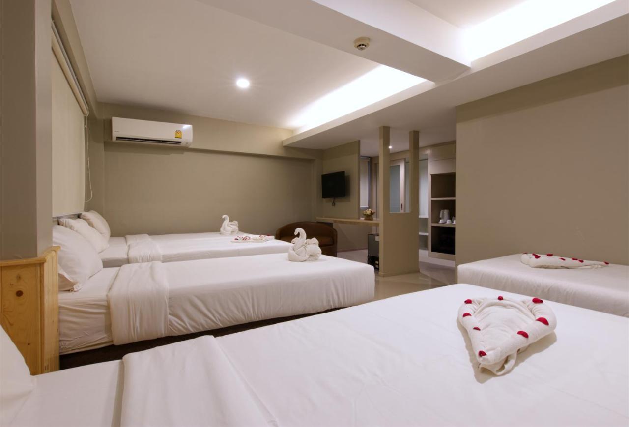 Grand Alpine Hotel Bangkok Exterior foto